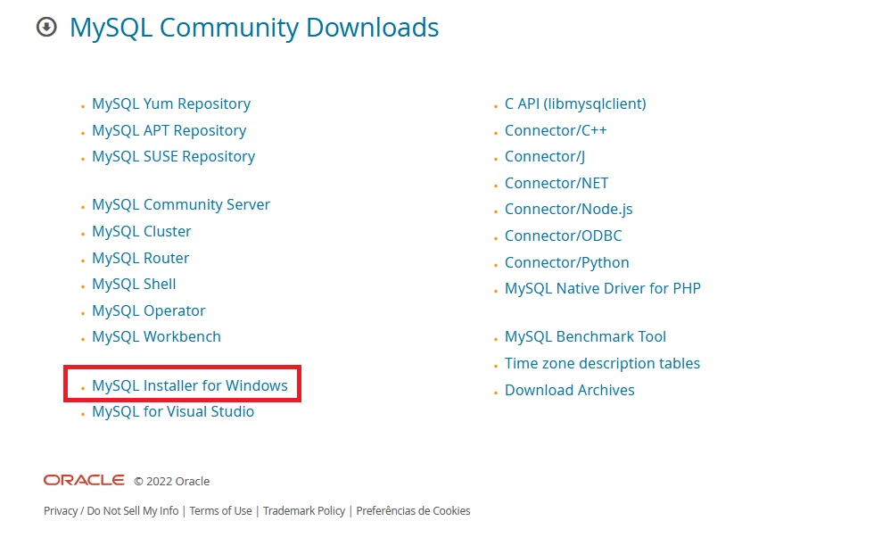 Página MySQL Community Downloads com opções de repositórios e instaladores ordenados em bullets, em duas colunas. O item MySQL Installer for Windows  está destacado com um retângulo vermelho, na coluna à esquerda da tela.