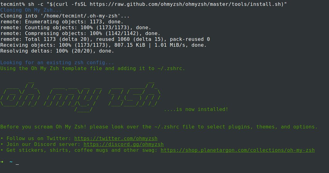 Imagem de um terminal exibindo os processos de instalação do Oh My Zsh que são feitos após a utilização do comando de instalação da ferramenta. Os processos de instalação mostrados no terminal envolvem a clonagem do repositório do GitHub do Oh My Zsh e a utilização e adição do template padrão do Oh My Zsh dentro do arquivo .zshrc.