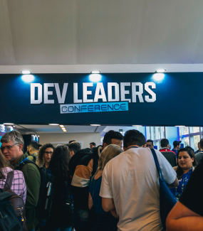 Pessoas no evento Dev Leaders da Alura